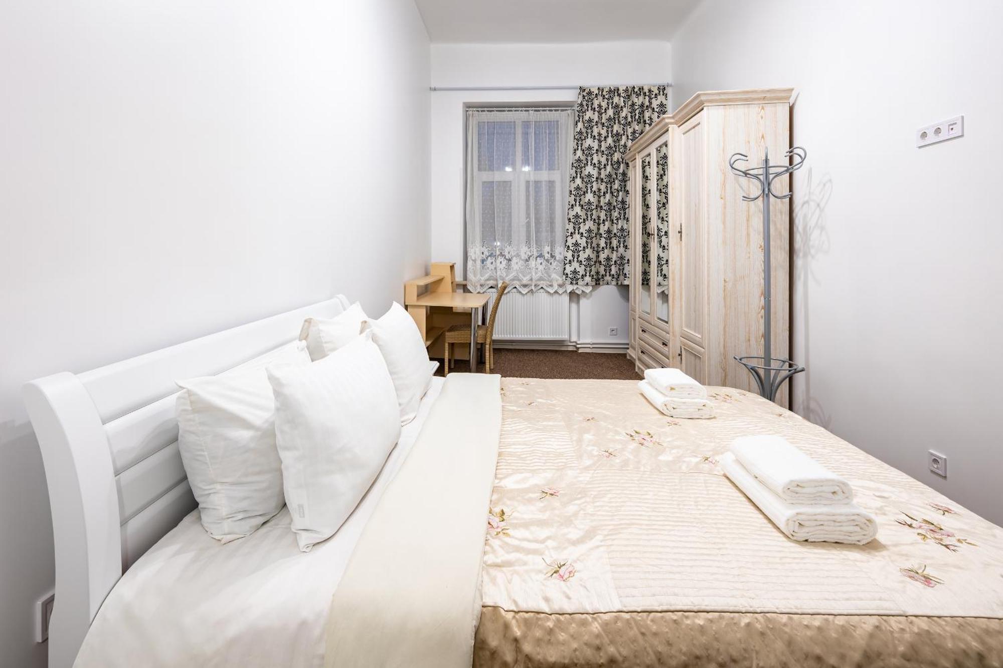 Designer Apartment! The Center! Валова 29 Lviv Dış mekan fotoğraf